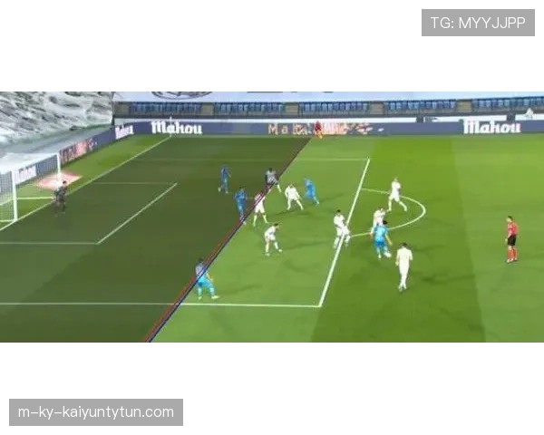 越位线在裁判判罚中关键作用及判定标准详解